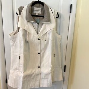 NWT Coldwater Creek water- repellent Vest with hood in 2X
